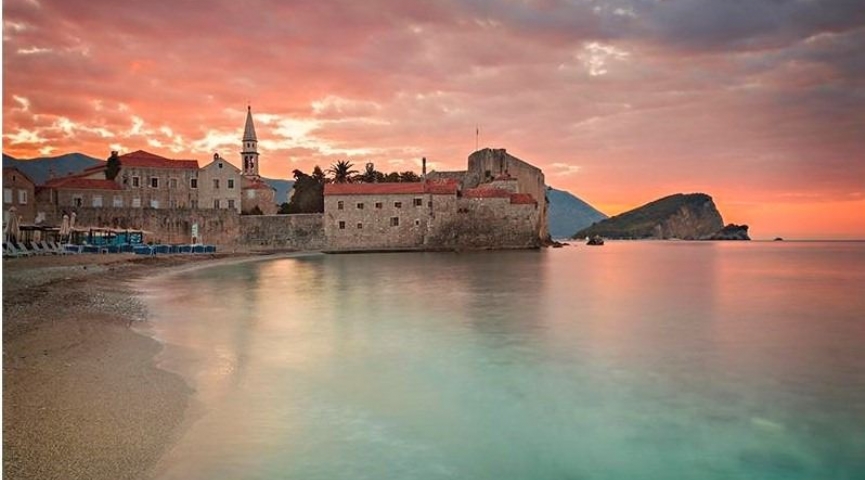 UÇAKLI VİZESİZ BUDVA RÜYASI TURU